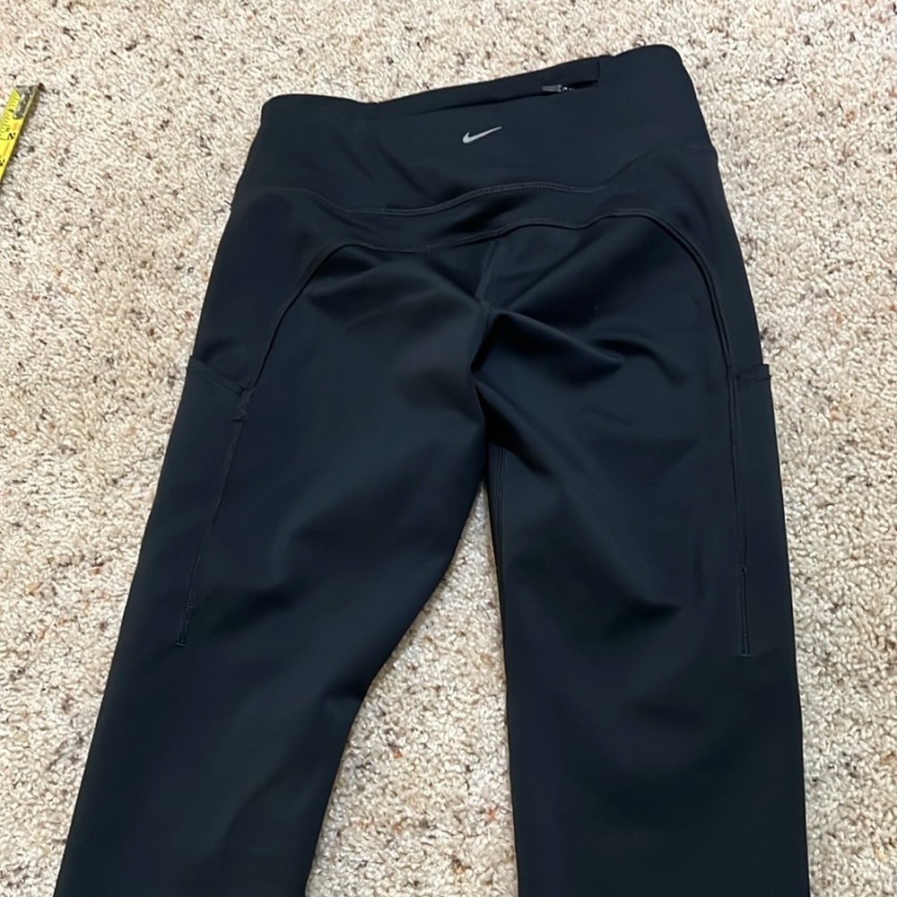 Black Nike epic luxe running dri fit cropped tights - Picture 8 of 10